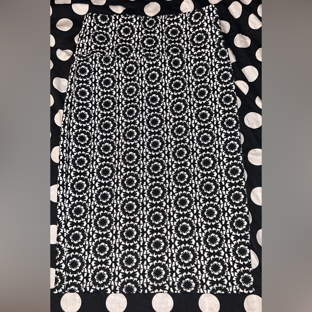 LulaRoe Pencil Skirt 🖤
